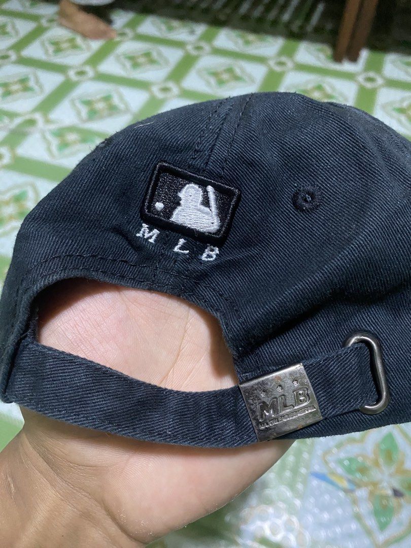 MLB Los Angeles Dodgers Baseball Cap (Category: Caps & Hats) located in Manila. Submitted by diporosmoh43681 (Listing ID 1463819860, Image 3). Description: - Official MLB LA Dodgers Cap - Adjustable strap for a comfortable fit - Perfect for any baseball fan!.