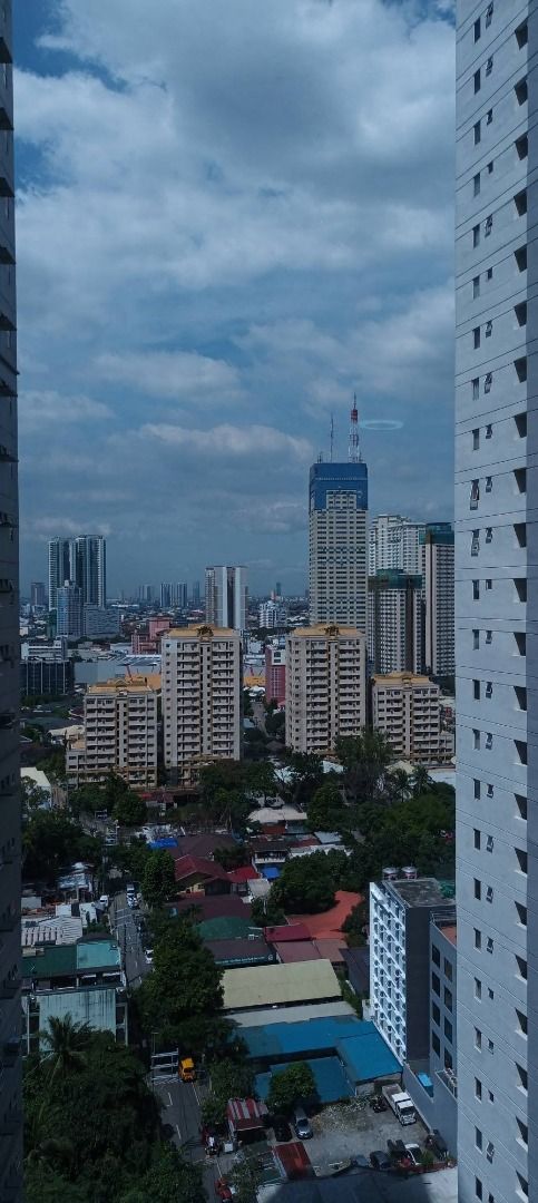 Amaia Skies Shaw (Category: Apartments & Condos) located in Caloocan City. Submitted by propertyhu26686 (Listing ID 1463863908, Image 1). Description: Amaia Skies Shaw LOCATION Shaw Blvd corner Samat Street, Barangay Highway Hills, Mandaluyong City 📍₱25,000 with assoc dues ✔️ 28.22 sqm ✔️ Newly Turned Over - First Time Use ✔️ 1BR Unit ✔️Semi - Furnished 🏷️ Induction Cooker 🏷️ Aircon 🏷️ Ref 🏷️ Sofa 🏷️ Dining table + chairs 🏷️ Bed + pullout 