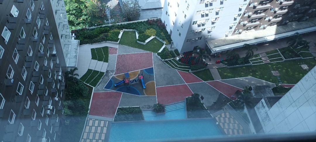 Amaia Skies Shaw (Category: Apartments & Condos) located in Caloocan City. Submitted by propertyhu26686 (Listing ID 1463863908, Image 3). Description: Amaia Skies Shaw LOCATION Shaw Blvd corner Samat Street, Barangay Highway Hills, Mandaluyong City 📍₱25,000 with assoc dues ✔️ 28.22 sqm ✔️ Newly Turned Over - First Time Use ✔️ 1BR Unit ✔️Semi - Furnished 🏷️ Induction Cooker 🏷️ Aircon 🏷️ Ref 🏷️ Sofa 🏷️ Dining table + chairs 🏷️ Bed + pullout 