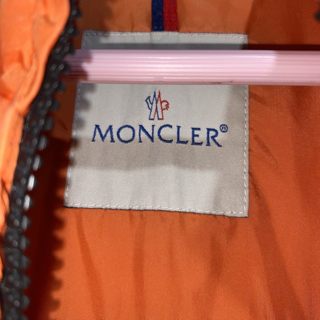 Moncler Bomber Windbreaker Jacket (Category: Coats, Jackets and Outerwear) located in Cebu City. Submitted by kklez (Listing ID 1463860651, Image 3). Description: - Lampo Underzip - 21 x 27 - Has Flaw in Ribbing pls see last pic - Good Condition - OFF/LEGIT .