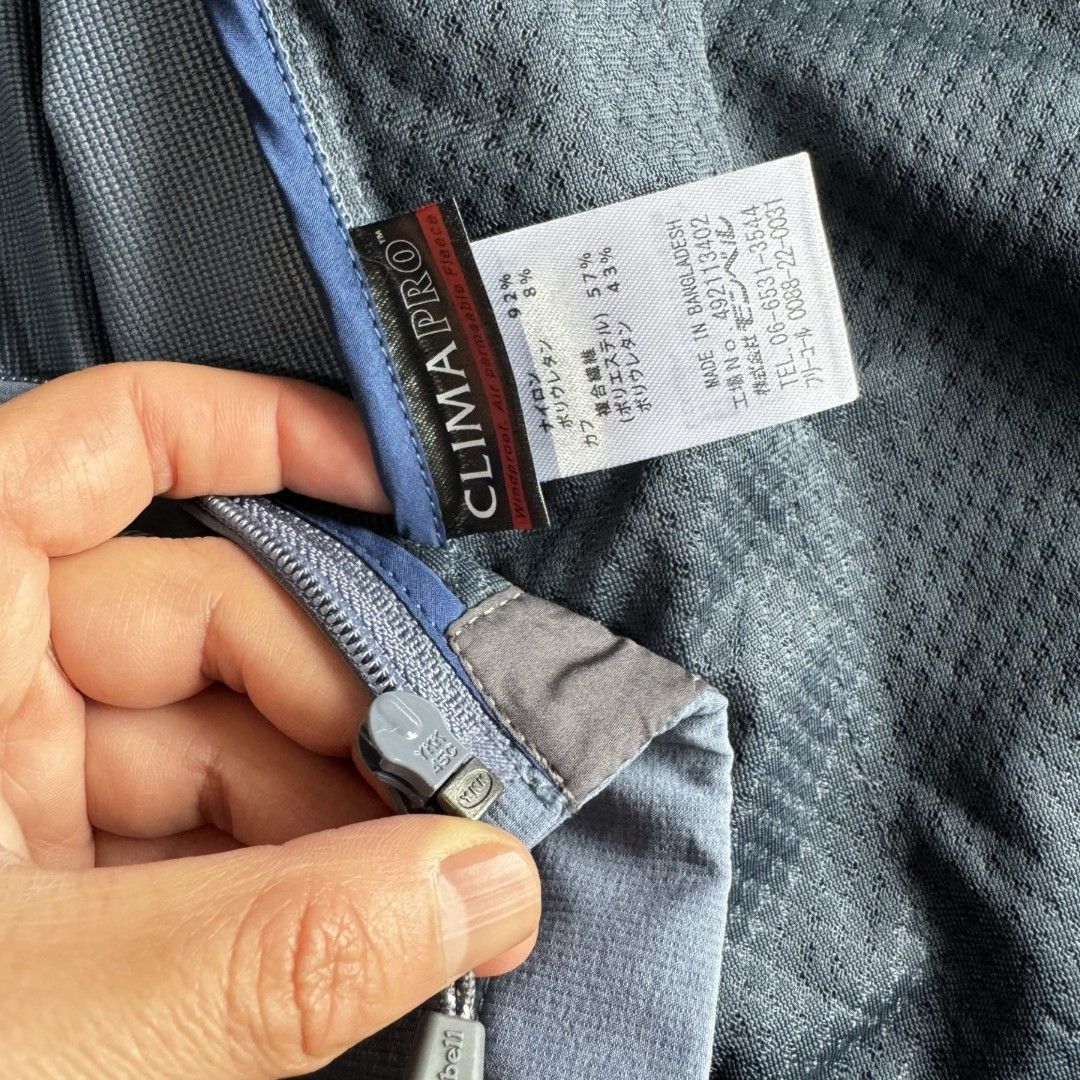 全新MONTBELL户外軟殼防風防水登山服衝鋒衣MONTBELL外套 MONTBELL jacket （分類：外套及戶外衣服）位於 Hong Kong。 由 lamlamhome 提交（商品編號 1463845818，圖片 6）。簡介： MONTBELL户外軟殼防風防水登山服衝鋒衣 M 胸圍-102前長66後長70 L 胸圍-108前長68後長72 XL胸圍-114前長70 後長74 訂貨需要1-2星期 可以payme alipay fps。
