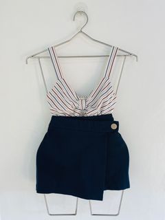 (Category: ) located in . Submitted by yourcloset1001 (Listing ID 1463914439, Image 1). Description: .