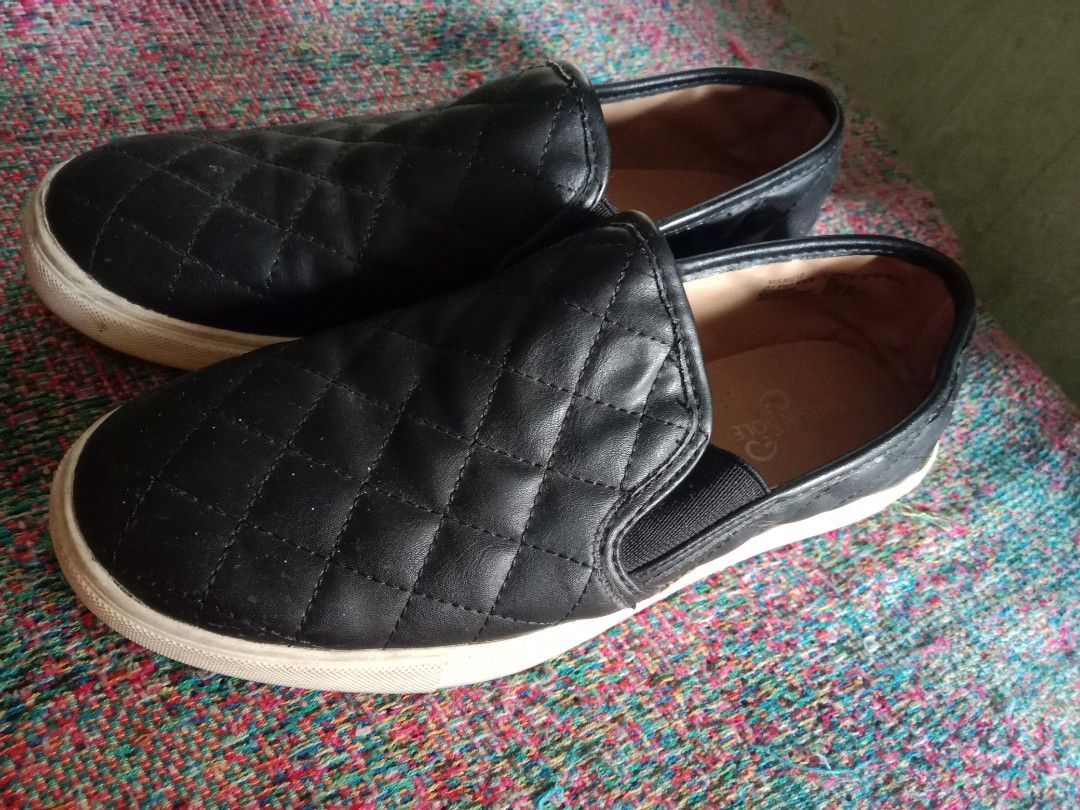 Mountain sole shoes (Category: Sneakers) located in Manila. Submitted by kristhine19 (Listing ID 1463780440, Image 2). Description: .