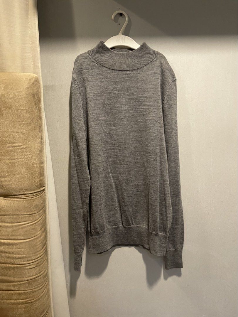 Muji High Neck Wool Sweater (Category: Longsleeves) located in Quezon City. Submitted by booktt (Listing ID 1463916251, Image 2). Description: 100% Wool body dark gray, super soft 1st , last 2 photos grabbed from internet :).