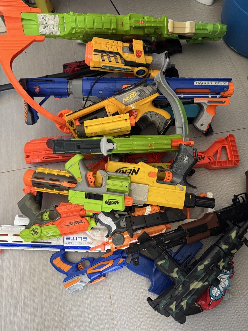 My son preloved nerf gun (Category: Kids Toys) located in Quezon City. Submitted by nicoyazawa (Listing ID 1463875268, Image 2). Description: Take all.