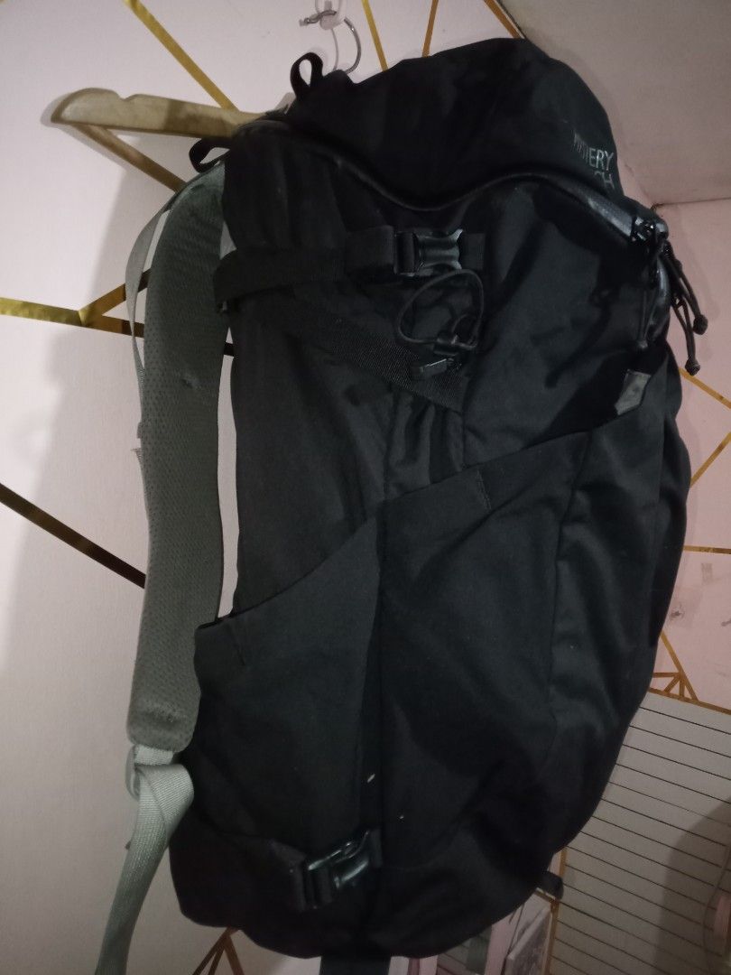 Mystery Ranch Coulee 40 Backpack Black (Category: Backpacks) located in General Santos City (Dadiangas). Submitted by loloikoh63127 (Listing ID 1463831604, Image 3). Description: - Mystery Ranch Coulee 40 backpack - Color: Black - Ideal for hiking and travel - Multiple pockets for organization - Numerous straps for securing gear - Smooth-working zippers - Adjustable straps for a comfortable fit - Ready for your next adventure.