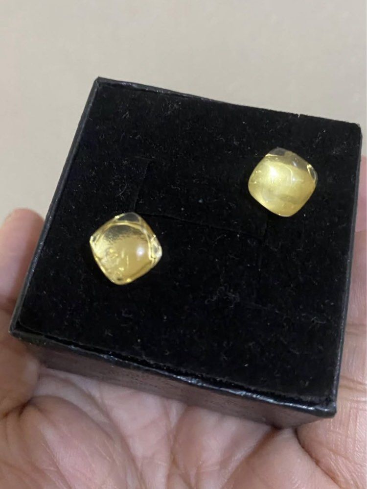 NATURAL CITRINE EARRINGS (Category: Earrings) located in Las Pinas. Submitted by dnbshphb (Listing ID 1463761145, Image 2). Description: Natural Citrine Square Stud Earrings 9x9mm Mark S925 Brandnew No COD.