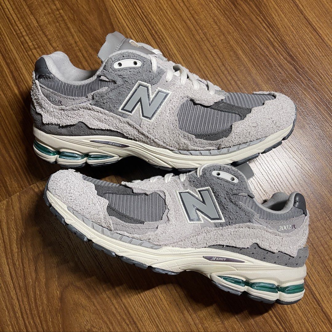 NB 2002r Protection Pack 'Rain Cloud' (Category: Sneakers) located in Pasig City. Submitted by crewkicks.ph (Listing ID 1463836286, Image 1). Description: NB 2002r Protection Pack 'Rain Cloud' Size 10 US M Used 2x Replacement box ₱5,498 ONLY! Follow @crewkicksph on IG for a discount! ORTIGAS CENTER .