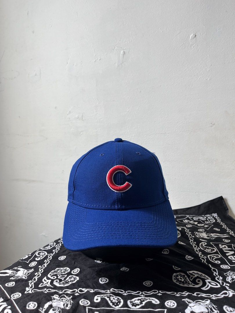 New era Chicago Cubs baseball cap (Category: Caps & Hats) located in Cagayan de Oro. Submitted by vigo999 (Listing ID 1463749718, Image 2). Description: New era Chicago Cubs baseball cap Osfa Condition: As new Color rate: 10/10 No issues OSFA.