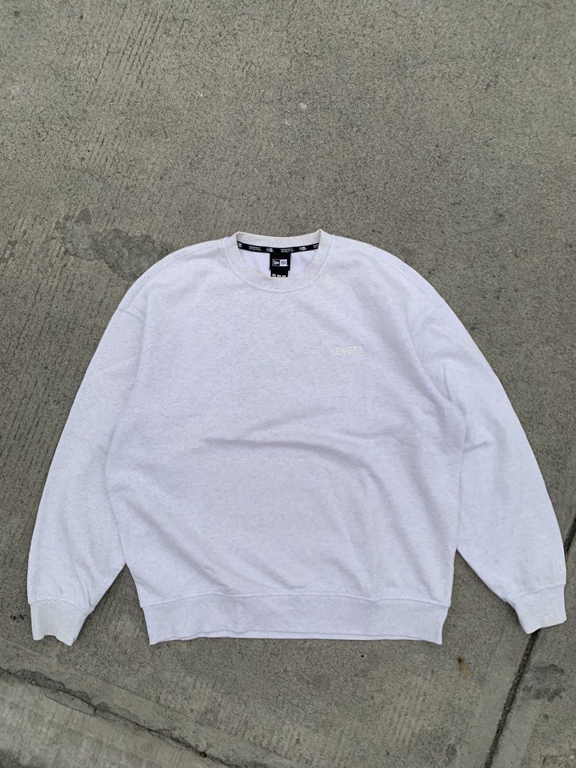 New Era Crewneck (Category: Coats, Jackets and Outerwear) located in General Santos City (Dadiangas). Submitted by jancocoby (Listing ID 1463853235, Image 1). Description: Size Large Exellent Need wash lng .