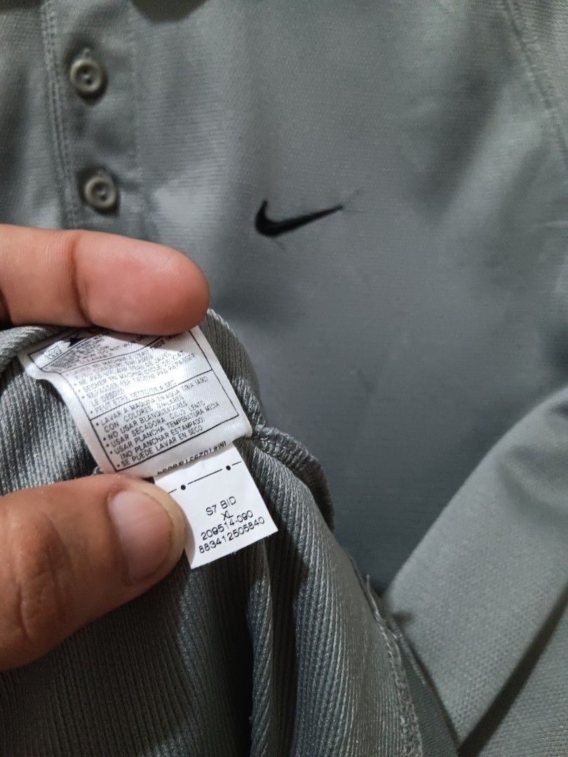 NIKE (Category: Tshirts & Polo Shirts ) located in Dauis. Submitted by udenglegaspi (Listing ID 1463794271, Image 3). Description: .
