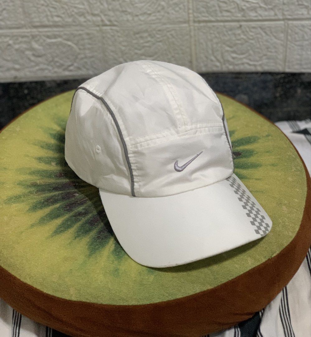 Nike ACG cap (Category: Caps & Hats) located in Calamba. Submitted by mrmpiece (Listing ID 1463893924, Image 1). Description: Nike ACG cap Excellent condi Good for Running/Trail Calamba.
