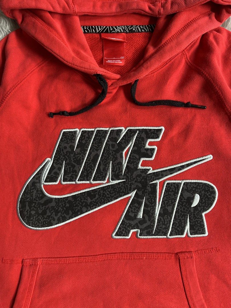 NIKE AIR (Category: Coats, Jackets and Outerwear) located in Manila. Submitted by jimsuron (Listing ID 1463779015, Image 2). Description: .