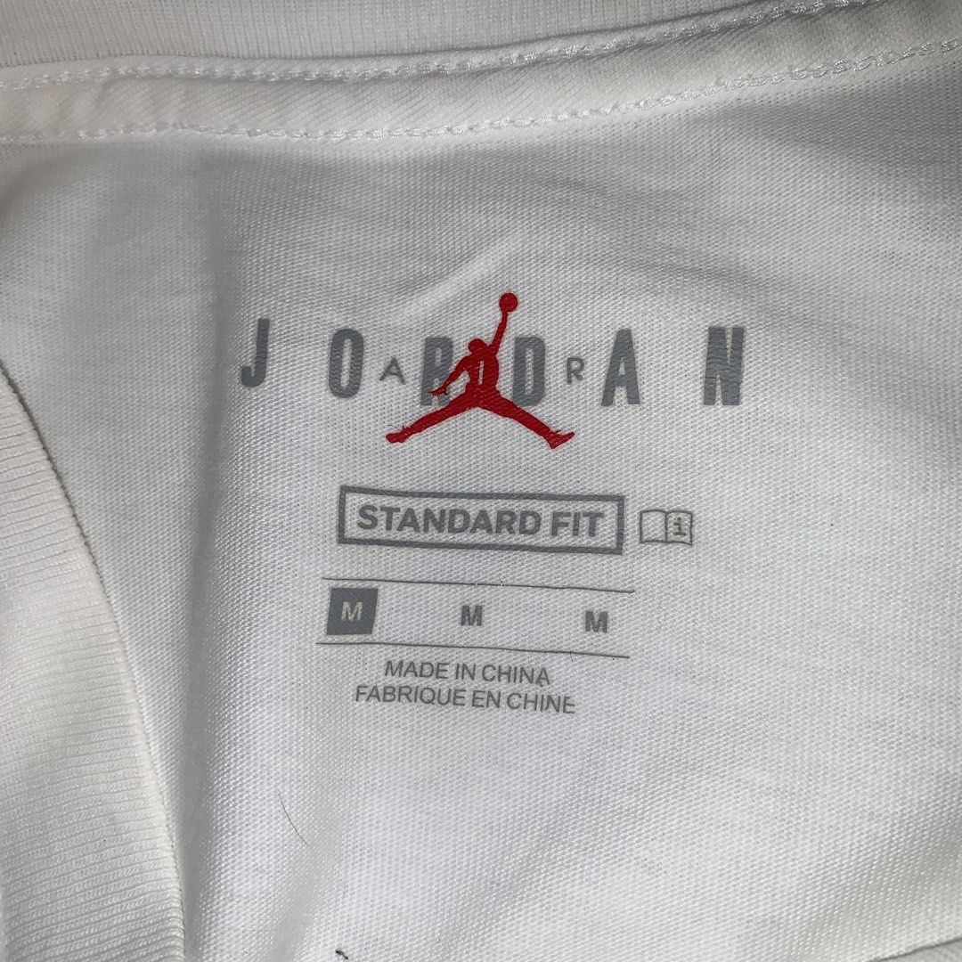 Nike Air jordan tee (Category: Formal Shirts) located in Ivisan. Submitted by trashtotreasuree (Listing ID 1463812635, Image 3). Description: 19x27 Issue stain last pic not sure if washable or not.