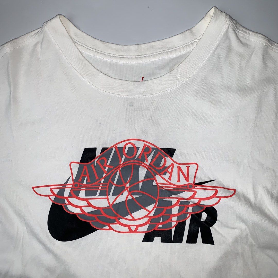 Nike Air jordan tee (Category: Formal Shirts) located in Ivisan. Submitted by trashtotreasuree (Listing ID 1463812635, Image 2). Description: 19x27 Issue stain last pic not sure if washable or not.