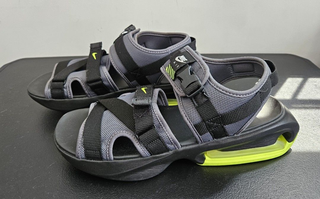 Nike Air Max Sol (Category: Slippers & Slides) located in Quezon City. Submitted by oldbridgecycles (Listing ID 1463760732, Image 1). Description: Nike Air Max Sol Size 11 slightly used .