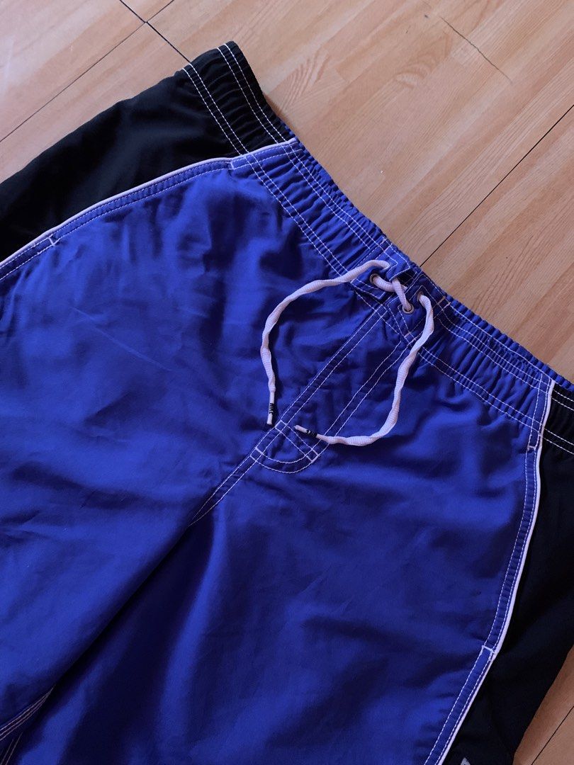 Nike board Shorts (Category: Swim Trunks & Board Shorts) located in Cavite. Submitted by natelarea00 (Listing ID 1463817450, Image 3). Description: Nike board shorts Color rate & Conditions: 10/10 OVER ALL EXCELLENT CONDITIONS - Vintage Size: L Waistline: 38 Length: 20 LO: 12’.