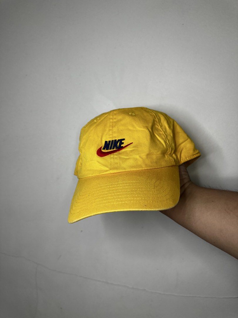 NIKE CAP (Category: Caps & Hats) located in Molave. Submitted by thriftmate13 (Listing ID 1463767095, Image 1). Description: .