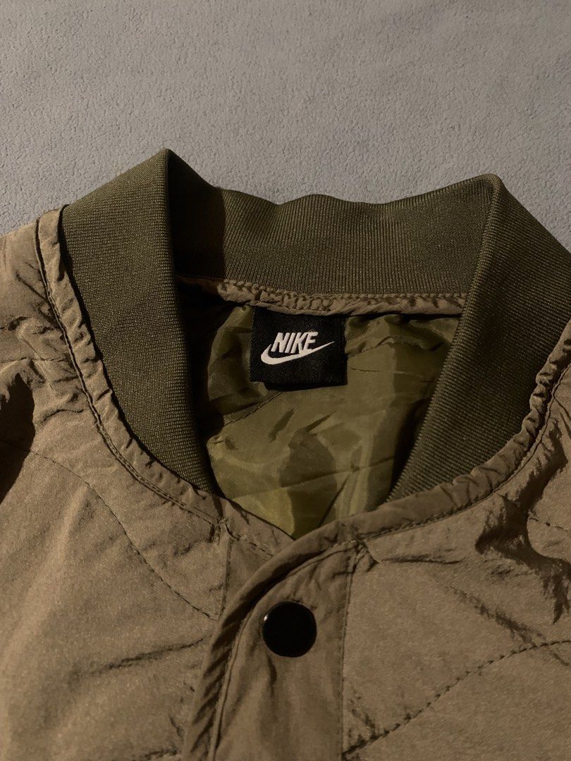 NIKE DOUBLE SWOOSH WITH BACK HIT SWOOSH (Category: Hoodies) located in Cavite. Submitted by thrift_2find (Listing ID 1463929104, Image 3). Description: issue lost button wet stain inner (unnoticeable).