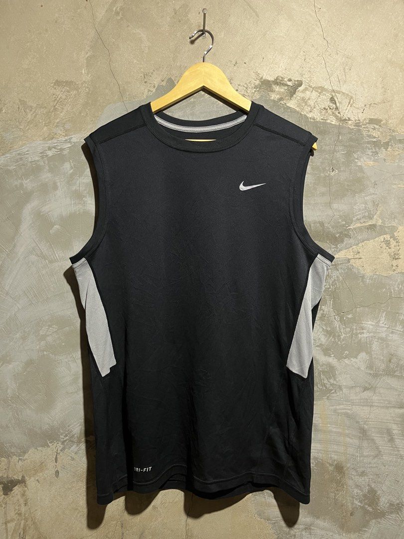 NIKE DRIFIT (Category: Activewear) located in Manila. Submitted by rylthriftz12 (Listing ID 1463893446, Image 1). Description: .