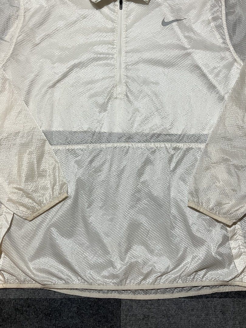 nike golf half zip windbreaker (Category: Coats, Jackets and Outerwear) located in Naga. Submitted by kots_rojan (Listing ID 1463873302, Image 3). Description: in excellent condition size xxl best fit xl no issue complete tags color rate 9/10.