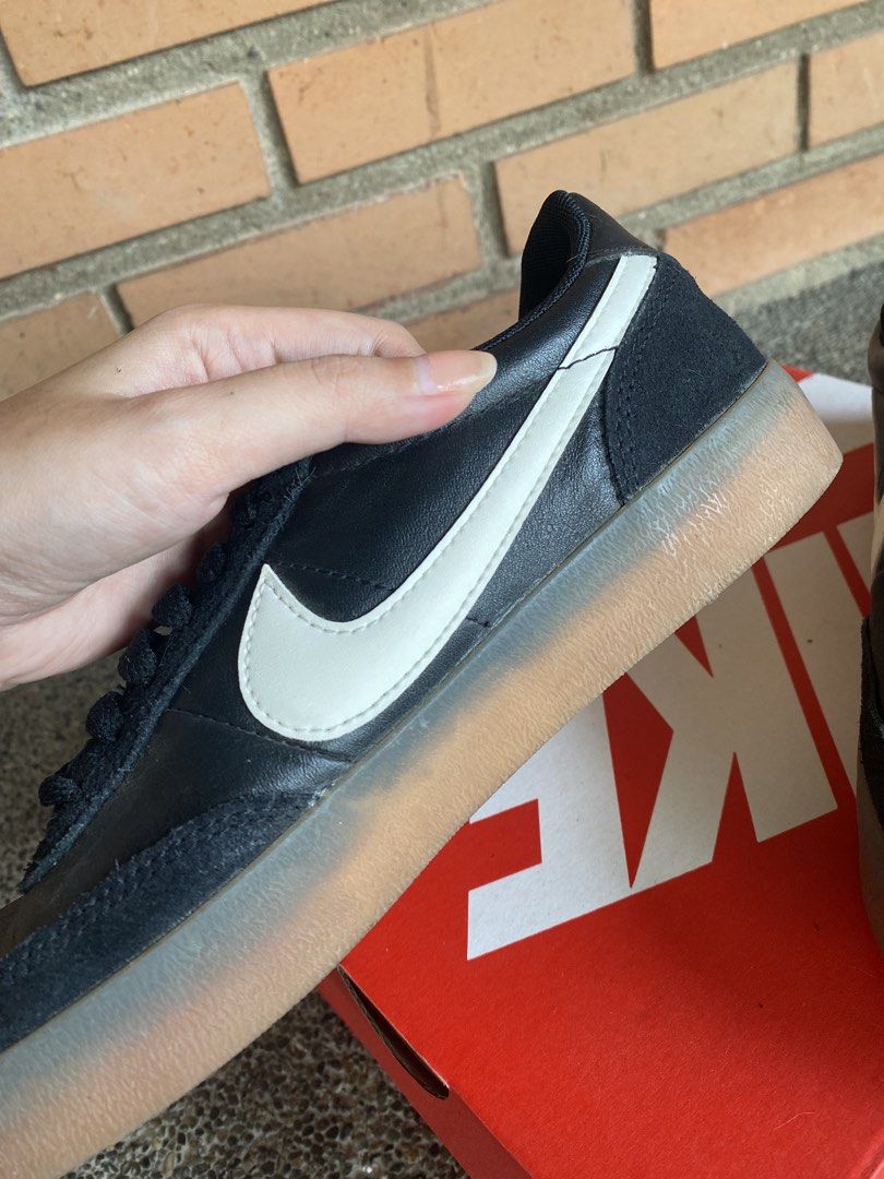 Nike Killshot 2 Sneakers Black Gum Sole (Category: Sneakers) located in San Pablo. Submitted by bunbun_ai (Listing ID 1463824131, Image 3). Description: - Nike Killshot 2 Sneakers - Size: US Women's 7 | US Men's 5.5 - Features: White Swoosh, Gum Sole - Condition: Comes with Original Nike Box - Ideal for: Casual Wear & Everyday Style - Very good for long walks, comfortable and does not hurt the feet - Used but in still good condition - Minimal sig