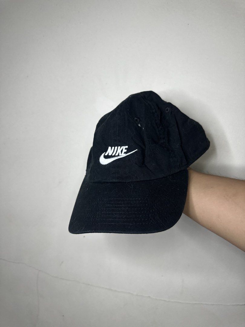 NIKE LEGACY (Category: Caps & Hats) located in Molave. Submitted by thriftmate13 (Listing ID 1463778943, Image 1). Description: .