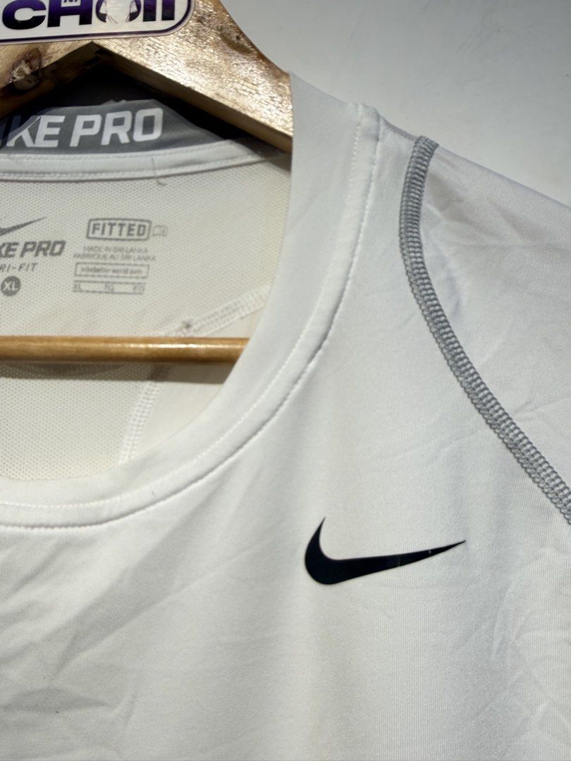 Nike Pro (Category: Formal Shirts) located in Carmen. Submitted by thriftnichoii (Listing ID 1463841060, Image 3). Description: Nike pro 22x30.