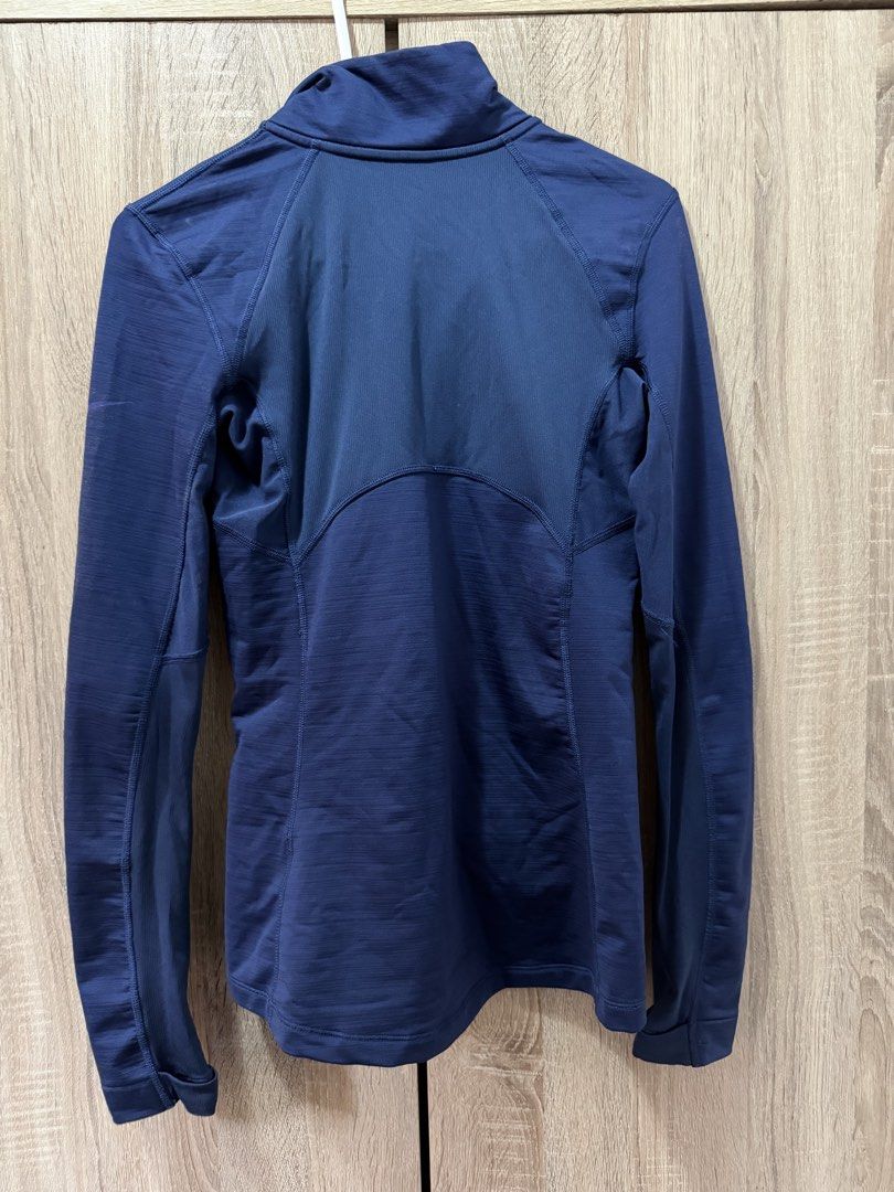 Nike Pro Hyper-warm Running Longsleeves (Category: Activewear) located in Quezon City. Submitted by krtstn (Listing ID 1463797533, Image 3). Description: .