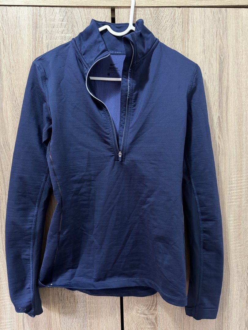 Nike Pro Hyper-warm Running Longsleeves (Category: Activewear) located in Quezon City. Submitted by krtstn (Listing ID 1463797533, Image 2). Description: .