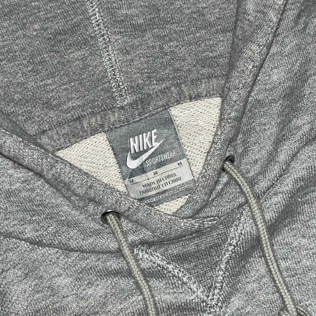 NIKE PULLOVER HOODIE (Category: Coats, Jackets and Outerwear) located in Quezon. Submitted by ejay.thrift.clothes (Listing ID 1463912352, Image 3). Description: MEDIUM 18 X 24.5 NO ISSUE COLOR RATE: 9/10 EXCELLENT CONDITION FRESHLY WASHED READY TO WEAR # 232.