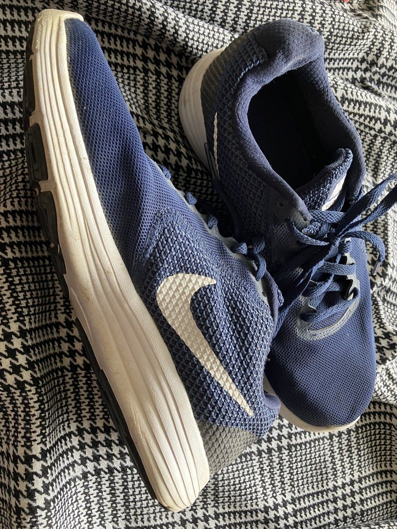 Nike revolution 3 running shoes (Category: Sneakers) located in Angeles City. Submitted by jnwsurplus (Listing ID 1463776686, Image 2). Description: Plsss see pictures Shipped .