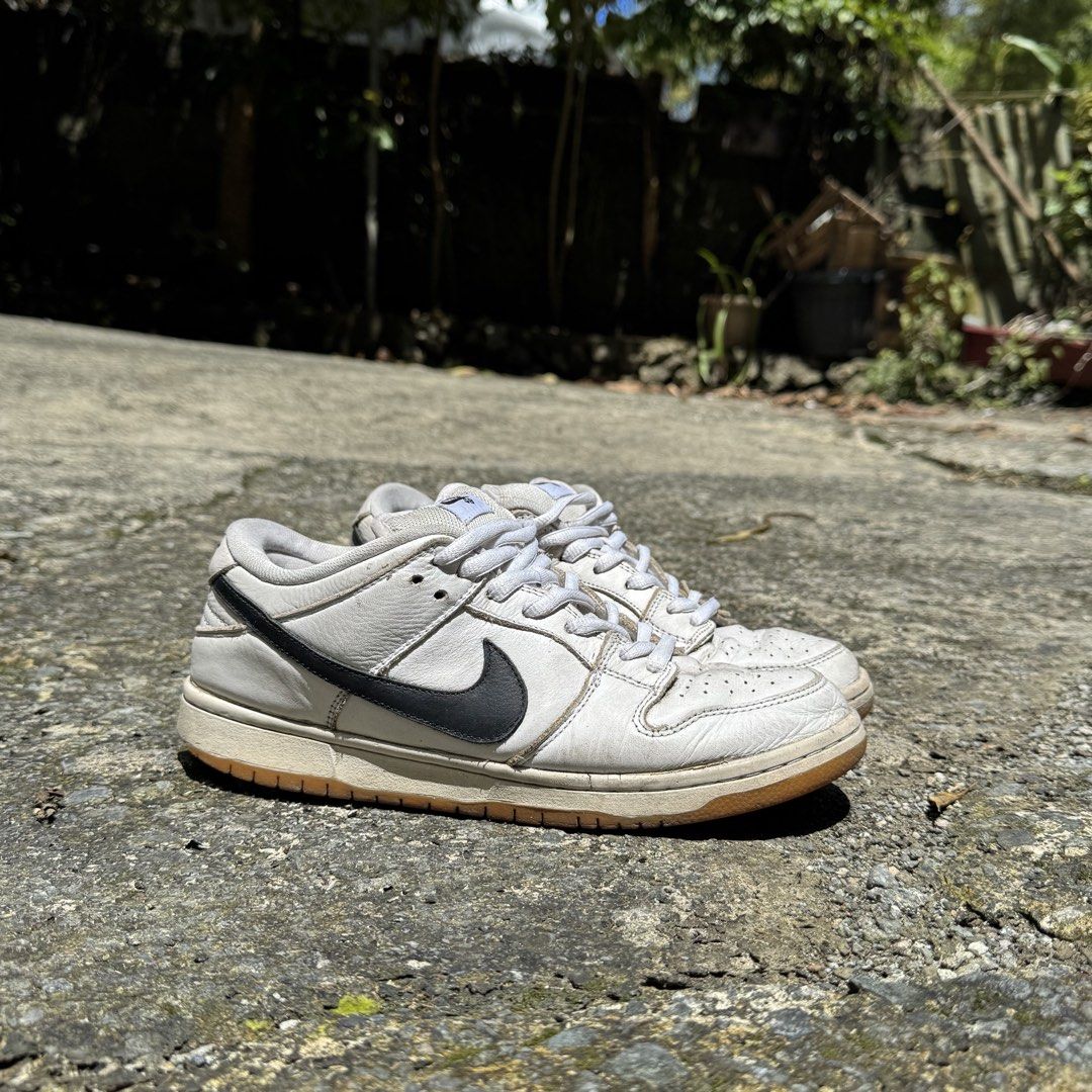 Nike SB Dunk Low Pro "White Gum" (Category: Sneakers) located in Baguio. Submitted by hidden.bc (Listing ID 1463814070, Image 3). Description: Nike SB Dunk Low Pro "White Gum" Size 9 Baguio/La Trinidad Loc Heel Drags and Signs of Usage.
