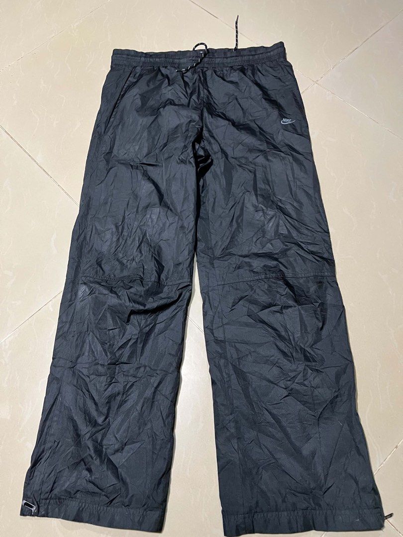 Nike track pants authentic excellent condition (Category: Joggers) located in Dagupan City. Submitted by nathani3l (Listing ID 1463839716, Image 1). Description: Nike track pants W:34-36 L:40 good as new Condition 10/10 ₱850 + sf.