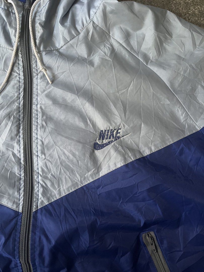 NIKE VINTAGE (Category: Activewear) located in Manila. Submitted by jimsuron (Listing ID 1463779953, Image 3). Description: .