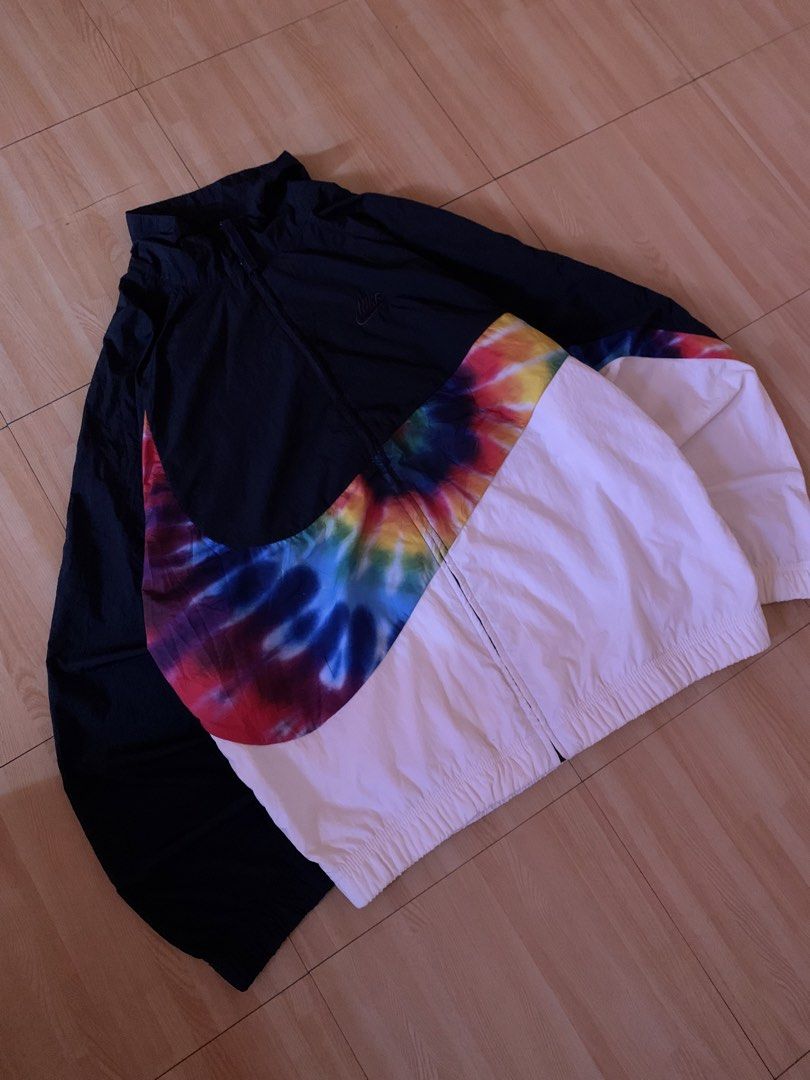 Nike Windbreaker Jacket Tie Dye Swoosh (Category: Coats, Jackets and Outerwear) located in Cavite. Submitted by natelarea00 (Listing ID 1463819014, Image 2). Description: NIKE Color rate & Conditions: 10/10 OVER ALL EXCELLENT Size: M Width: 24’ Length: 26’.