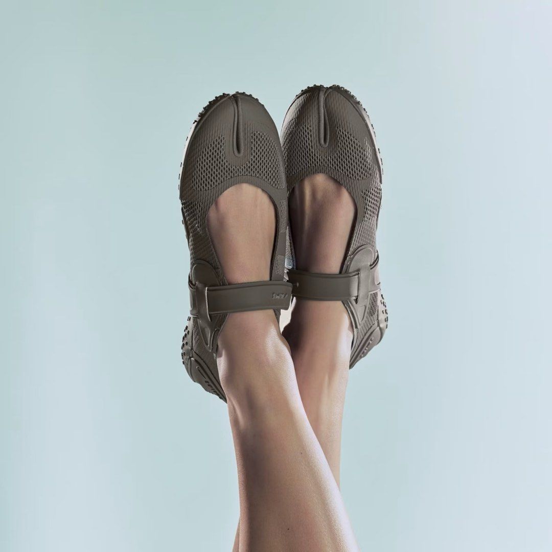 Nike x SKIMS Rift Mesh Shoes (Category: Flats & Sandals) located in Manila. Submitted by shoprosiefinds (Listing ID 1463787039, Image 1). Description: 🩰 NIKE x SKIMS Rift Mesh ✨ PHP 12,500 ❣️Available in Limited Edition Shades: • Cavestone • Lt Bone • Psychic Pink • Tar • Archaeo Brown • Black • Velvet Brown 🇺🇸 Direct from SKIMS USA.