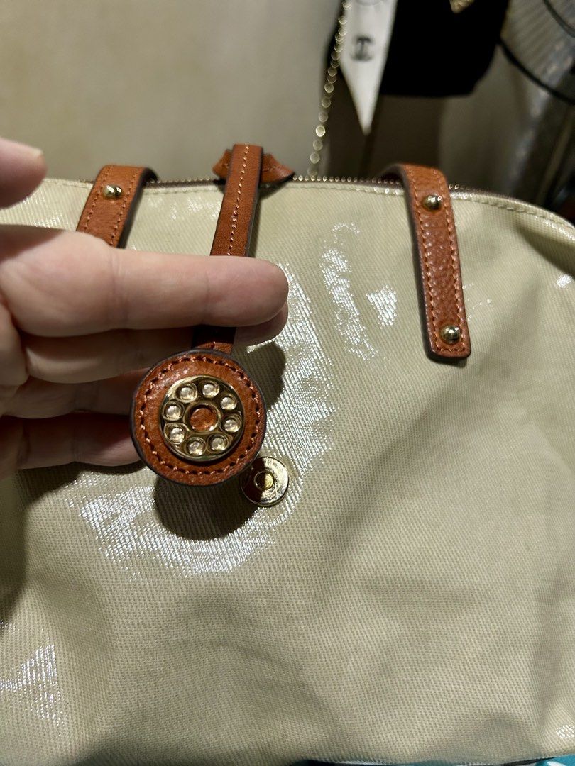 NNM limonta Tote Bag with Leather Trim. Small (Category: Tote Bags) located in Quezon City. Submitted by asiaco (Listing ID 1463779172, Image 3). Description: beige CHIC | Dual-Use LIMONTA Tote Bag by NNM Japan, crafted from Italian LIMONTA fabric with brown leather accents and a magnetic front clasp. No strap included. .