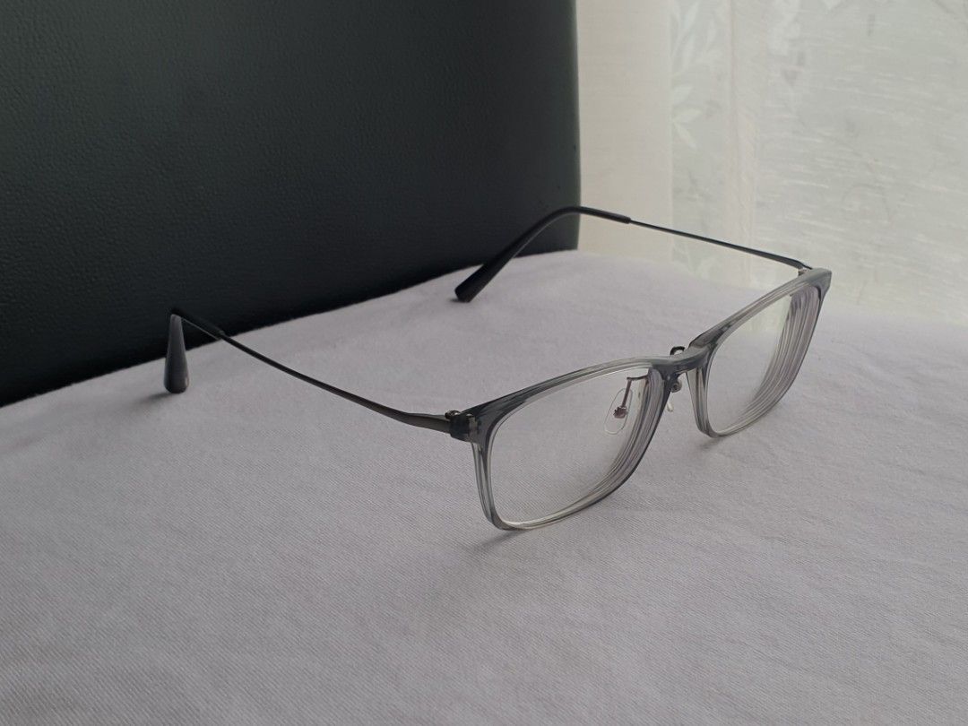 Nosefree Wellington Eyeglass Frame (Category: Sunglasses & Eyewear) located in Quezon City. Submitted by WasalakTwo (Listing ID 1463929566, Image 1). Description: Bought in Japan 24,200¥ orig price Durable and high quality Goodcondition Clean and presentable Lens are graded, but replaceable Open for delivery nationwide Front Width 13.9cm Front Height 3.9cm.