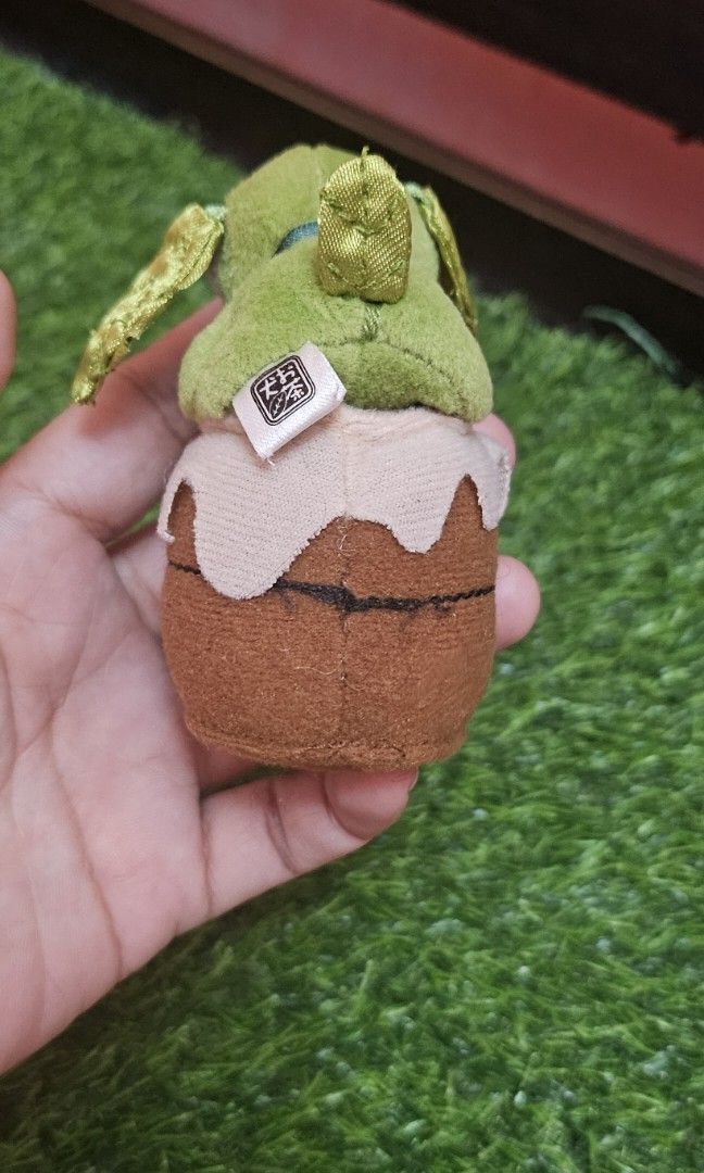 Ocha ken tea dog plush charm (Category: Plushies & Soft Toys) located in Umingan. Submitted by liezelsona48963 (Listing ID 1463905017, Image 2). Description: 5 inches plush charn Ryoku (Green Tea Dog) plush toy from the San-X and Sega Ocha-Ken (Tea Dog) franchise, likely released around the early 2000s. mop gcash.
