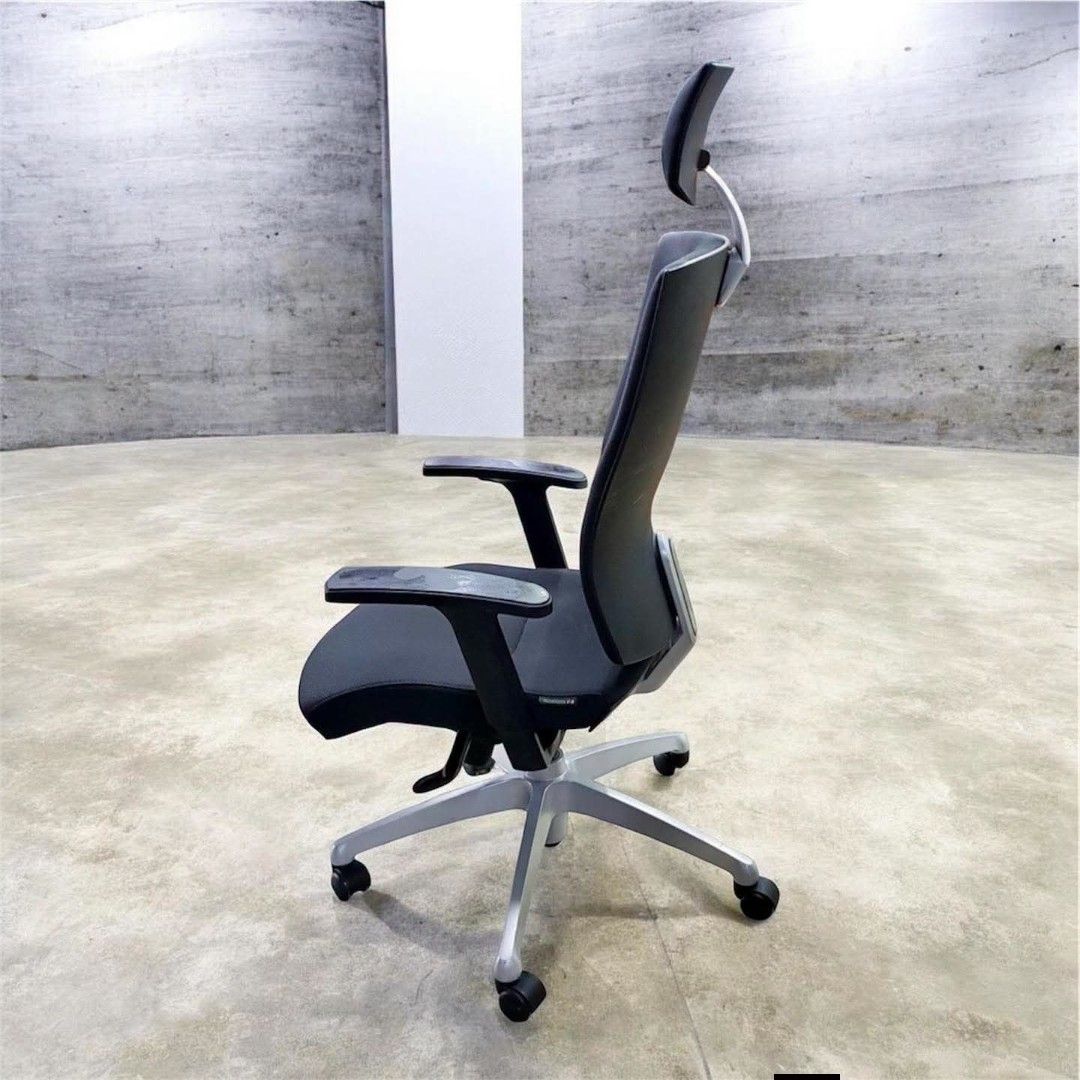 Office Chair (Category: Chairs) located in Meycauayan. Submitted by marygracecasimiro (Listing ID 1463900874, Image 2). Description: 1pc Ergonomic Executive Chair From a expensive product of Borneo Maker with free Deossen 10-Fan Cooling Seat 10-motor ventilated cushion pad with a cool breeze. The sleek black color match especially recommend for long seating. Black ergonomic executive office chair equipped with an adjustable headrest ang height, b