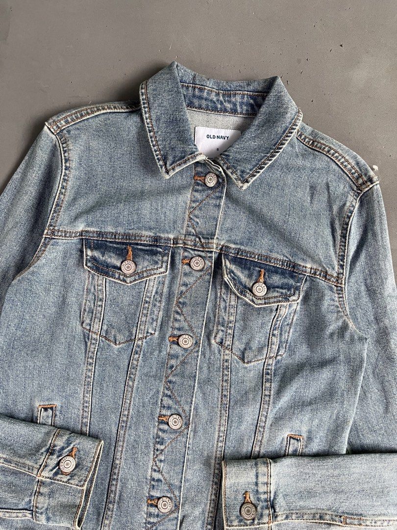 OLD NAVY DENIM JACKET (Category: Coats, Jackets and Outerwear) located in Quezon City. Submitted by kentstuff (Listing ID 1463829401, Image 2). Description: OLD NAVY Size S On Tag Shoulder-Hem : 22” Pit-Pit : 17” Condition: Excellent CR: 9.8/10 Flaws: ❌ Needwash DISCLAIMER: This is a thrifted item. All brands, logos, and trademarks belong to their rightful owners. We’re here to rehome great pieces — no brand affiliation intended..