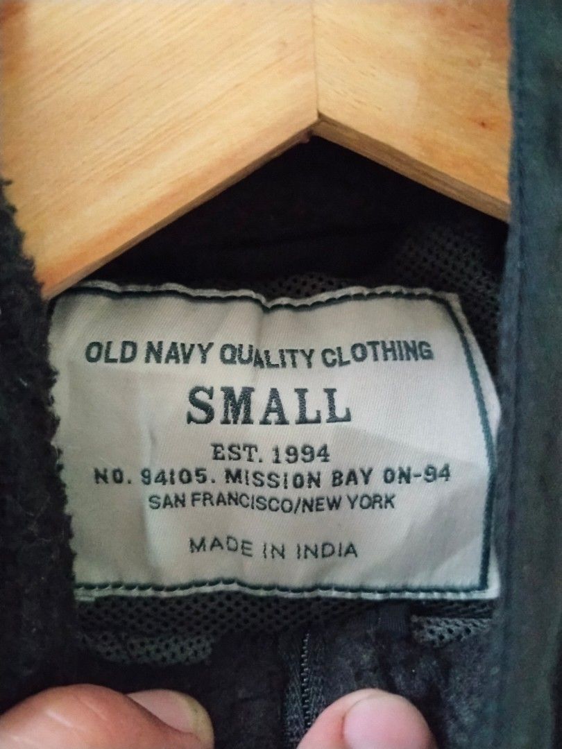 Old Navy Fleece Full-Zip Jacket — Size S (Category: Coats, Jackets and Outerwear) located in Mabalacat. Submitted by al_amin_thrift (Listing ID 1463830629, Image 3). Description: 🧥 Old Navy Fleece Full-Zip Jacket — Size S ✅ Brand: Old Navy Quality Clothing — Est. 1994 ✅ Size: S — Regular fit ✅ Color: Classic Black ✅ Material: - Shell: 100% Polyester (fleece) ​ - Lining: 100% Polyester mesh ​ - Trim: 100% Nylon with Polyurethane coating ✅ Feature