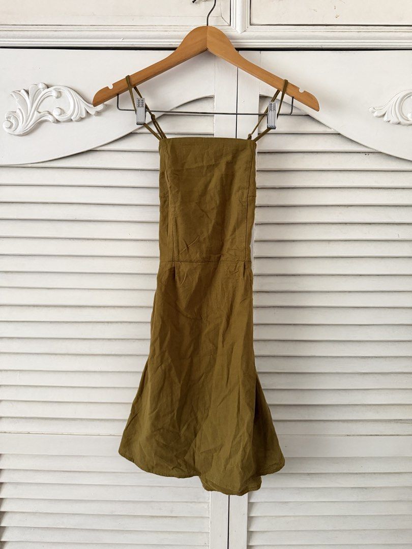 Olive Green Mini Dress with Strappy Back (Category: Dresses) located in Paranaque City. Submitted by shopnrepeat_ (Listing ID 1463915525, Image 3). Description: free size best fit S-M backless adjustable strap never used .