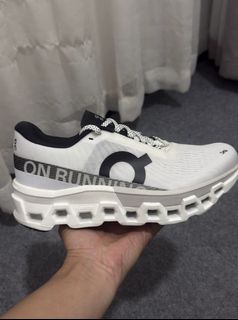 （分類：）位於 。 由 sneakerssssssssssss 提交（商品編號 1463843713，圖片 1）。簡介： 。