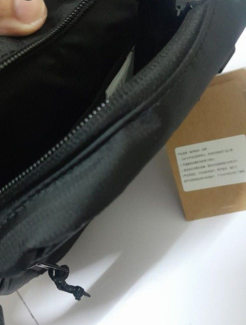 ON Running Black Crossbody Bag (Category: Cross-body Bags) located in Victoria. Submitted by wearnsel (Listing ID 1463806174, Image 3). Description: - Brand: ON Running - Color: Black - Style: Crossbody bag - Size: Small and compact - Features: Main zippered compartment, inner pocket, adjustable strap - Condition: Brand new with tags attached - Ideal for: Daily use, travel, carrying essentials - Bought in Australia.