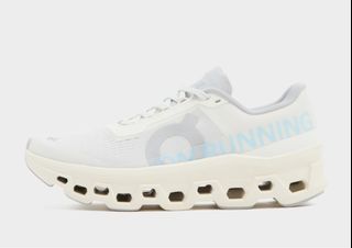 (Category: ) located in . Submitted by clothesxcottage (Listing ID 1463829822, Image 1). Description: .
