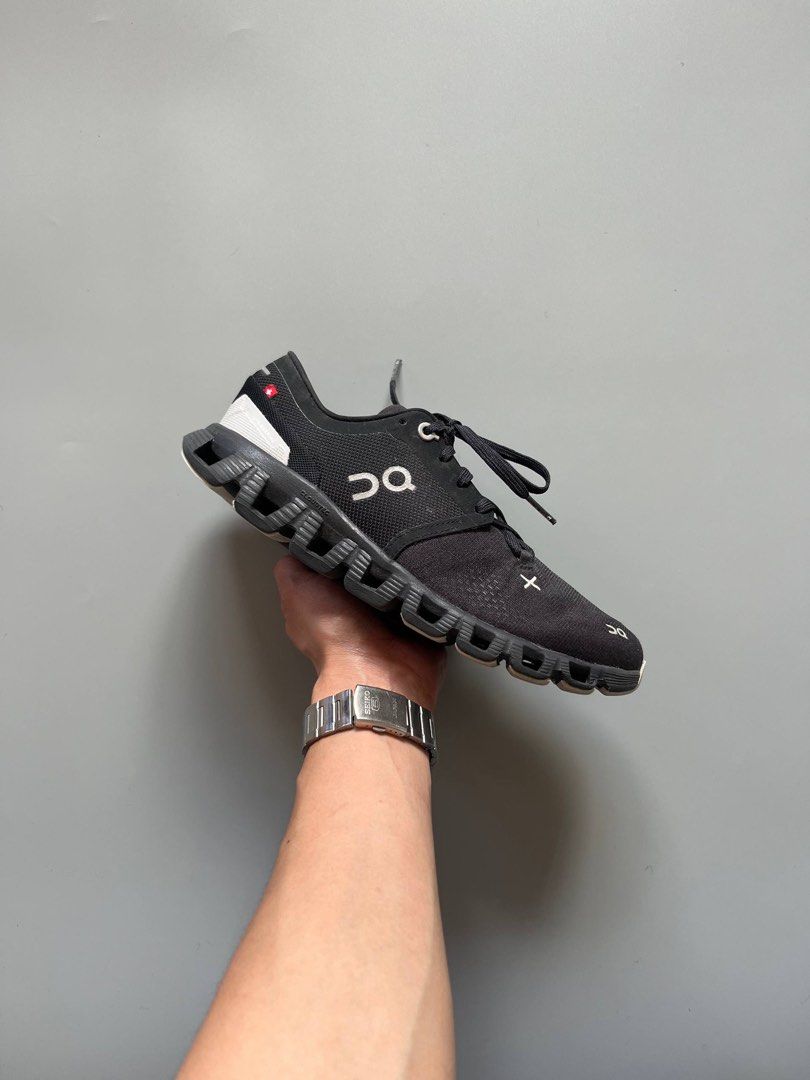 ONCLOUD X3 BLACK (7US WMNS) (Category: Sneakers) located in Baguio. Submitted by grabUrPairs (Listing ID 1463839384, Image 1). Description: EXCELLENT SIGNS OF USAGE 7US WMNS 37EU PAIR ONLY AUTHENTIC.