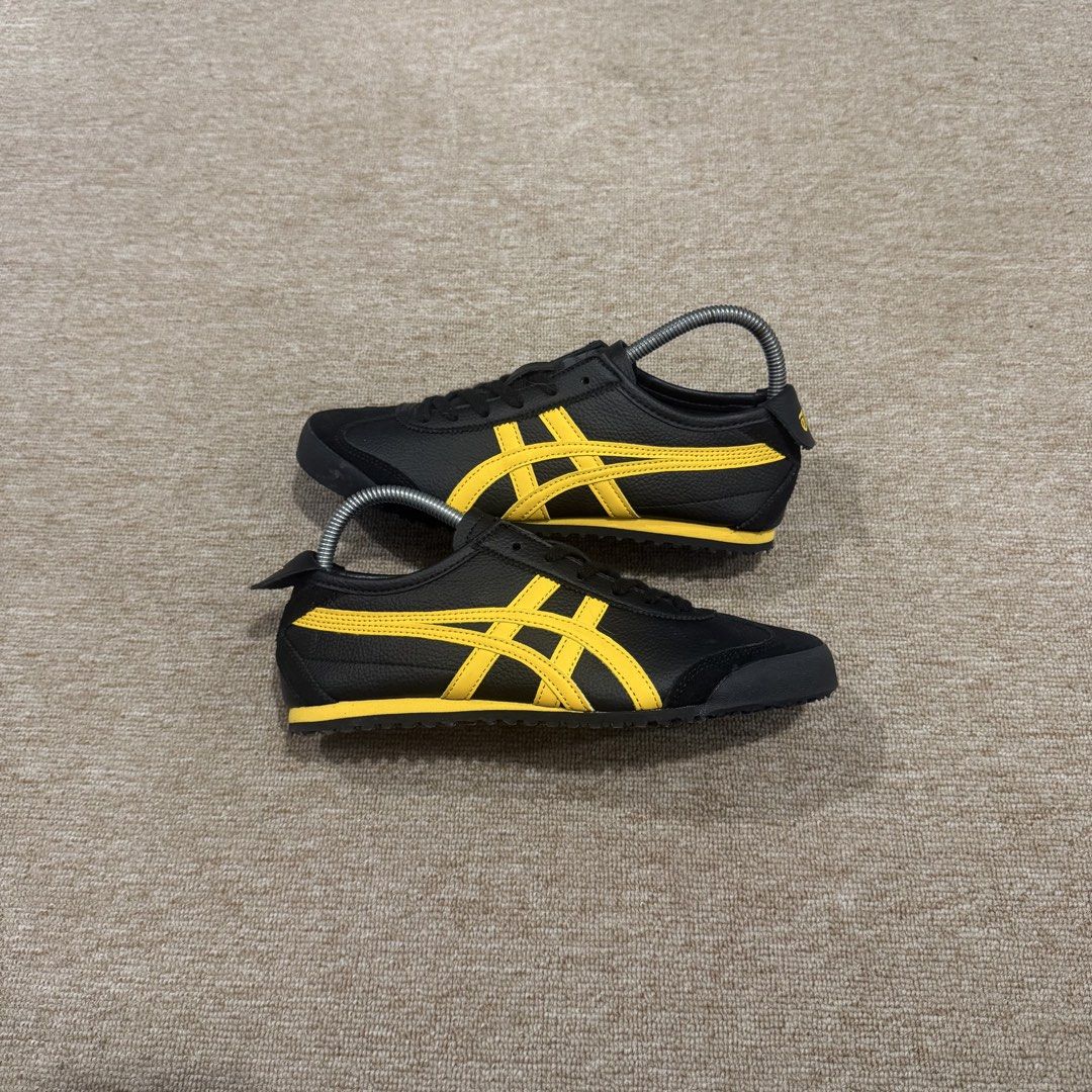 ONITSUKA TIGER MEXICO 66 BLACK YELLOW (Category: Sneakers) located in Cebu City. Submitted by cjayzuno04940 (Listing ID 1463929993, Image 1). Description: ONITSUKA TIGER NEXICO 66 BLACK YELLOW ORIGINAL✅ US WOMENS-7.5 EUR-39 CM-24.5 EXCELLENT CONDITION.