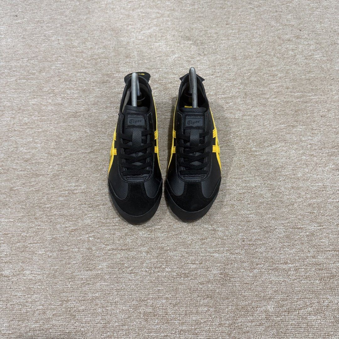 ONITSUKA TIGER MEXICO 66 BLACK YELLOW (Category: Sneakers) located in Cebu City. Submitted by cjayzuno04940 (Listing ID 1463929993, Image 2). Description: ONITSUKA TIGER NEXICO 66 BLACK YELLOW ORIGINAL✅ US WOMENS-7.5 EUR-39 CM-24.5 EXCELLENT CONDITION.